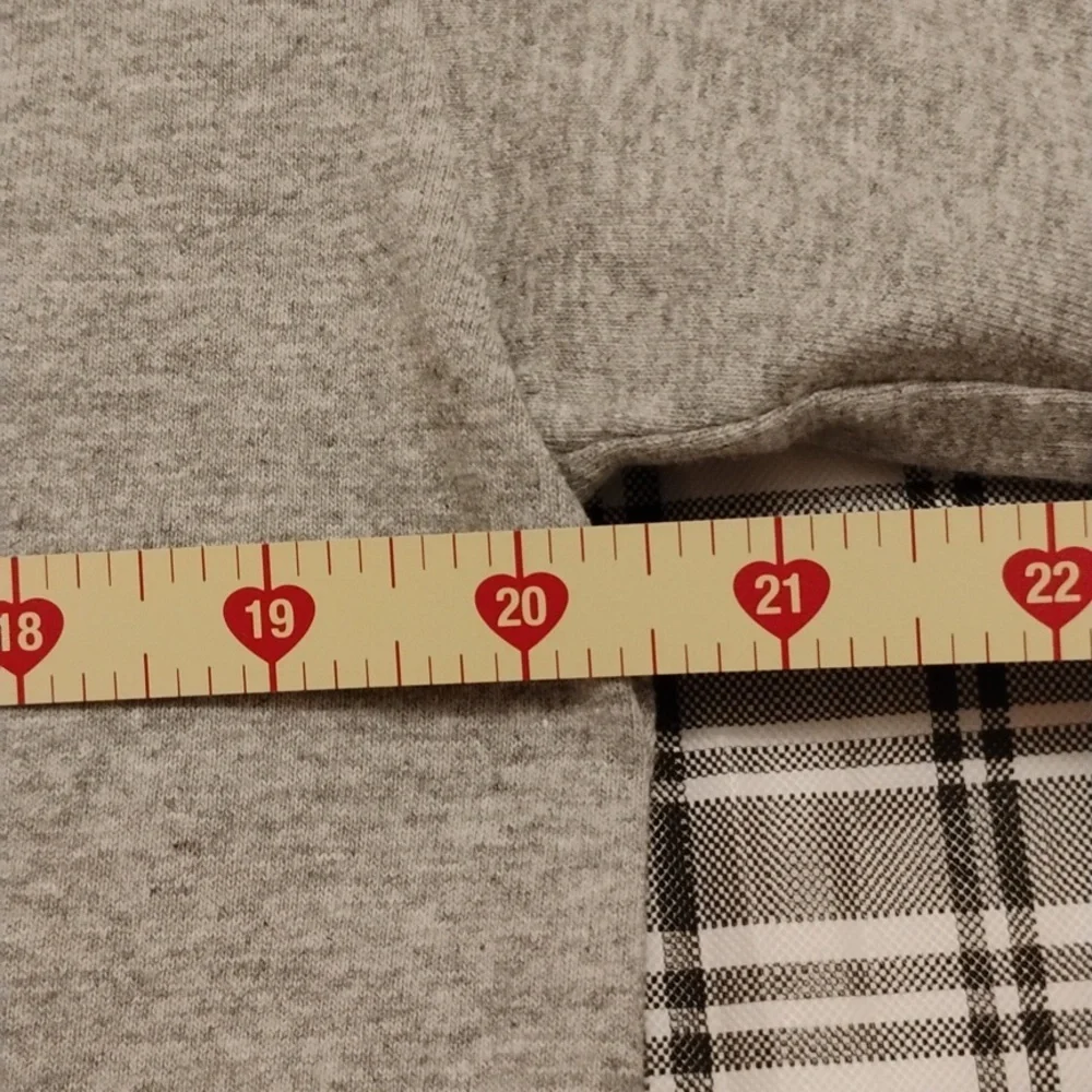 Cincinnati Reds Gray Unisex T-Shirt – Medium New - Picture 6 of 6